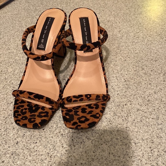 Steven by Steve Madden “Jersey” Leopard Heel-Size 6 - Picture 6 of 9